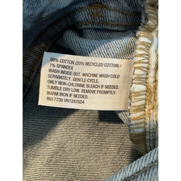 Wild Fable Super High Rise Straight Jeans Womens 8 Light Wash Distressed Denim - Picture 8 of 9